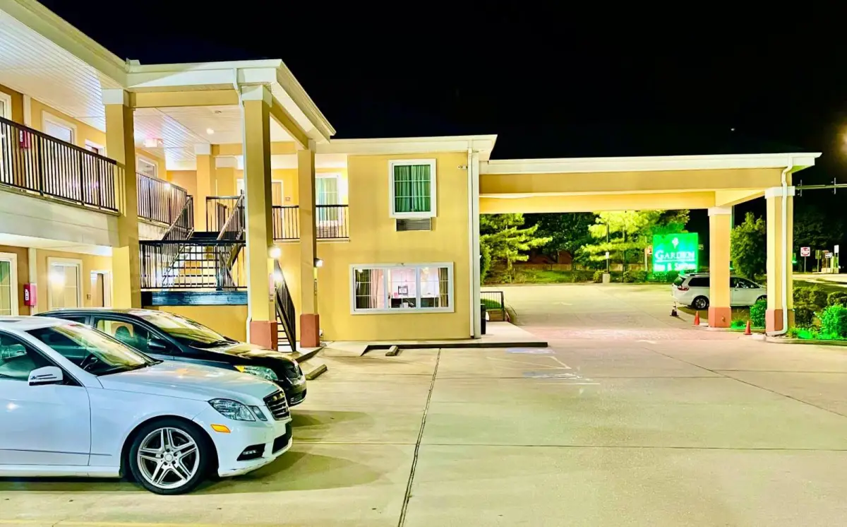 Garden Inn and Suites